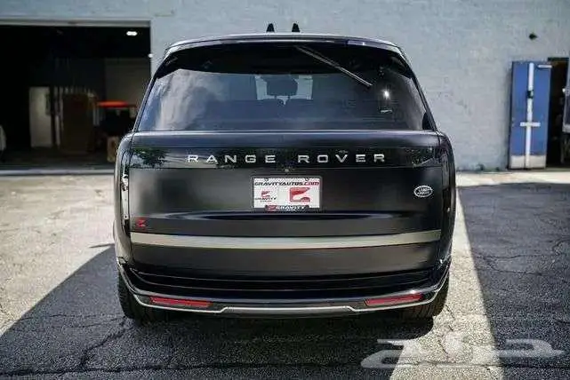 للبيع رنج موديل 2023 Land Rover Range Rover P400 SE 6