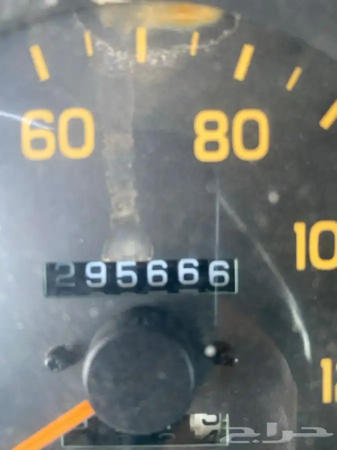 ايسوزو لوري ثلاجه FSRموديل  2013 7