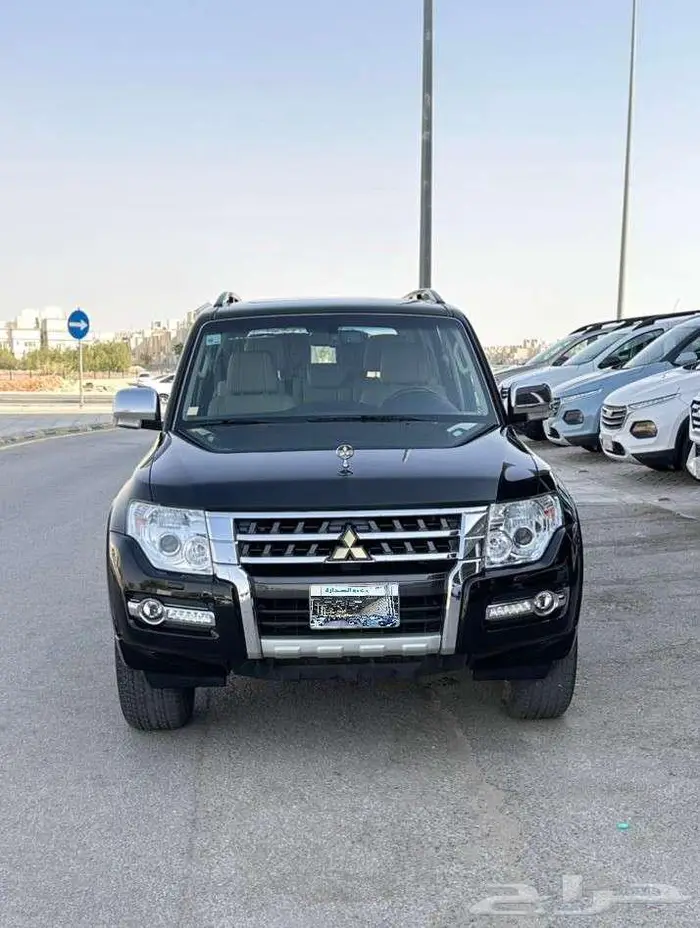 ميتسوبيشي باجيرو 2022 فل كامل العلامه الذهبية 0