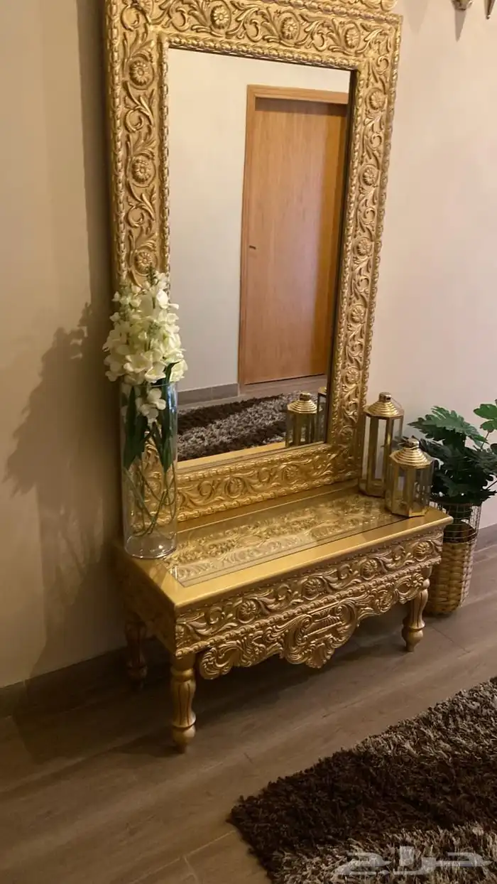 ديكور مدخل ذهبي 1
