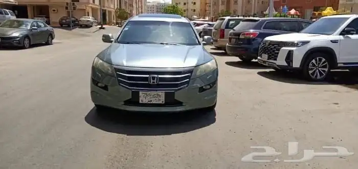 2011 Honda Accord Crosstour   Full Option (V6 FWD) 0