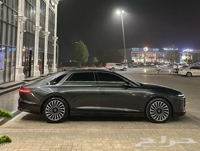 هونداي ازيرا 2024 كاليجرافي اعلى فئة الناغي 1