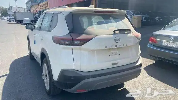 نيسان اكستريل نص فل 2025 SV بلاس اس في بلس اكس تريل 7