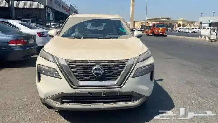 نيسان اكستريل نص فل 2025 SV بلاس اس في بلس اكس تريل 12