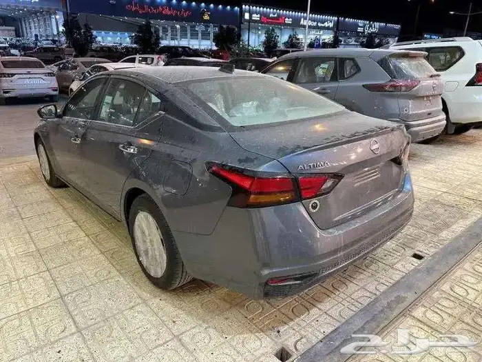 نيسان التيما ستاندر 2025 كاش وتقسيط 4