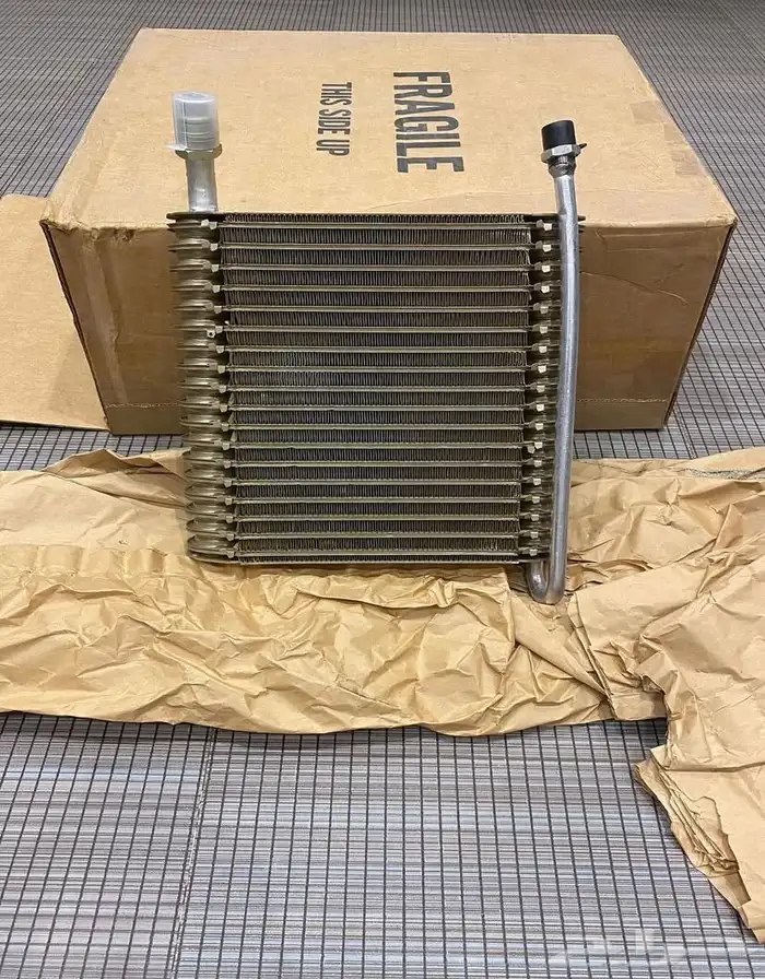 ثلاجه مكيف اصلي جمس 88 الى 94 اصلي 0