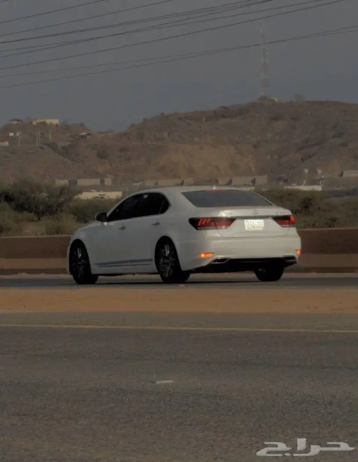 للبيع لكزس LS 460 2013 3