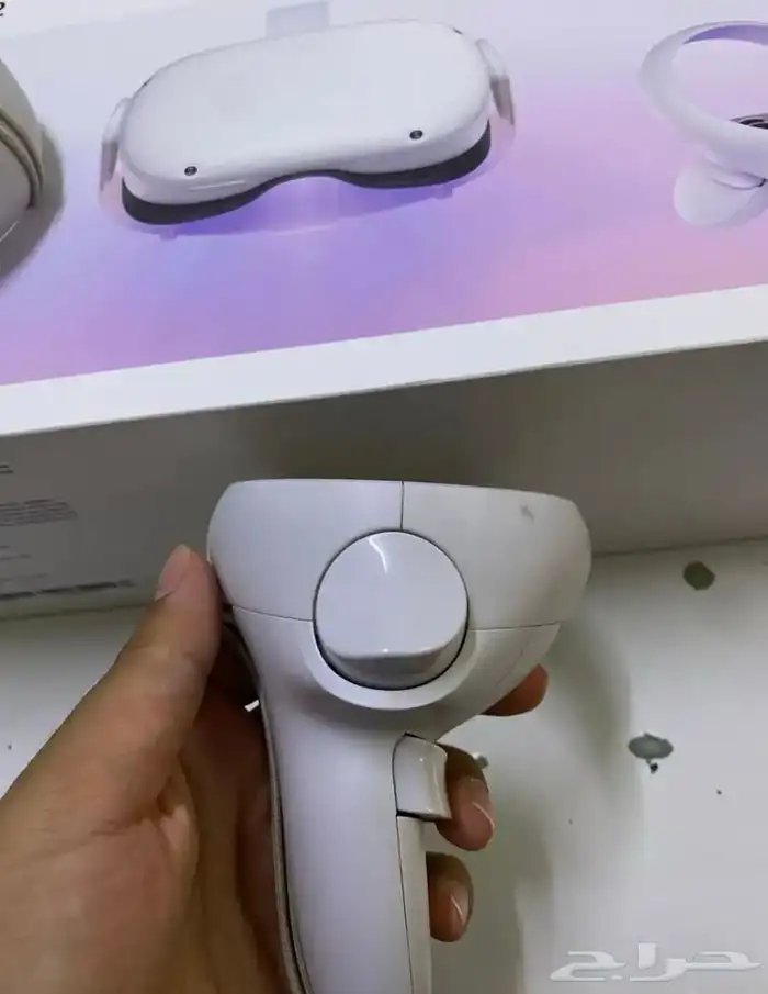 ميتا كويست 2 للبيع مستعجل نظيفه 13