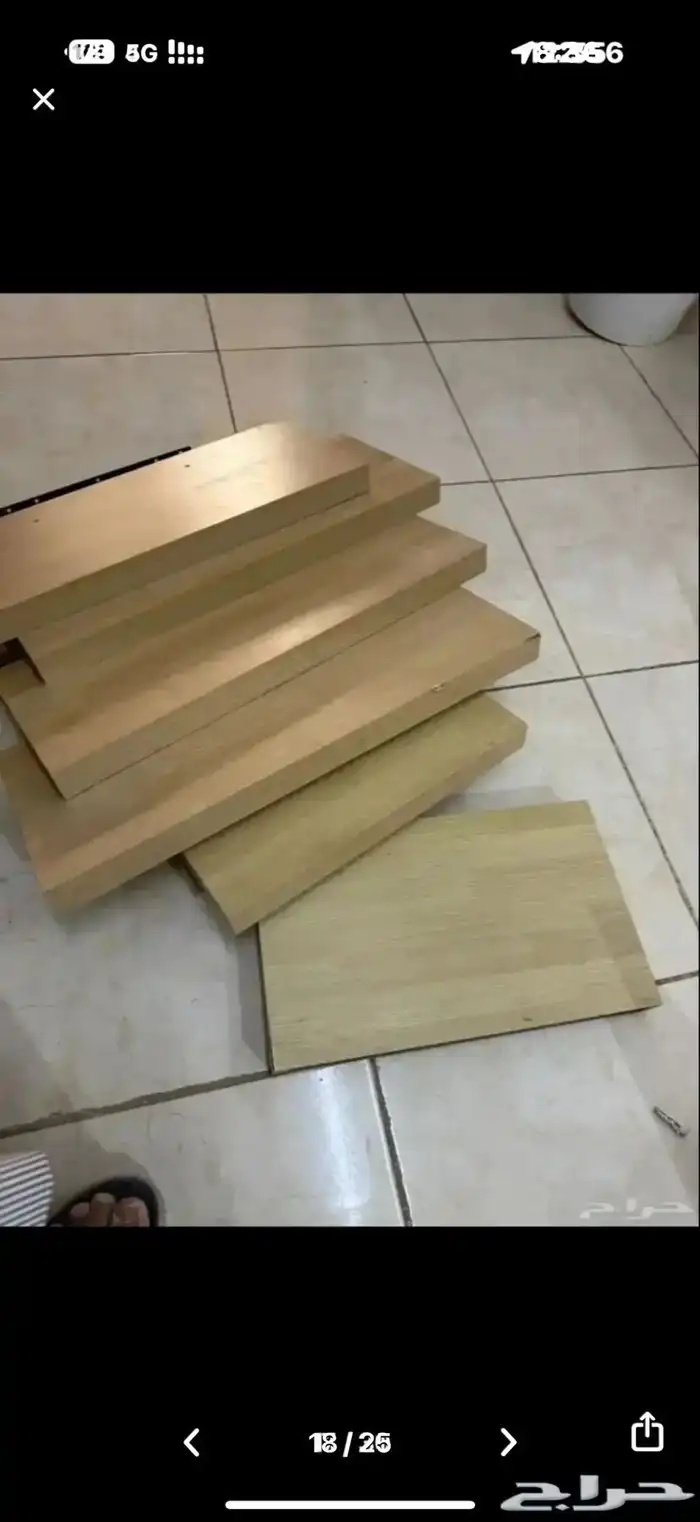 للبيع لوحات جداريه وشاشتين بلازما 8
