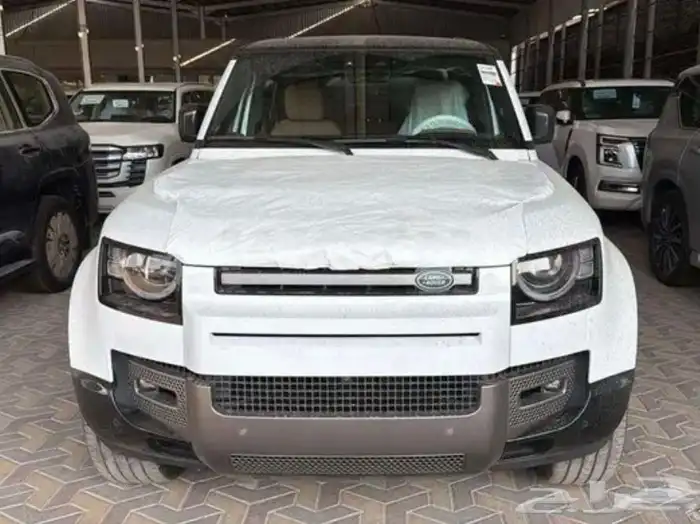 لاند روفر ديفندر 2025 HSE 0