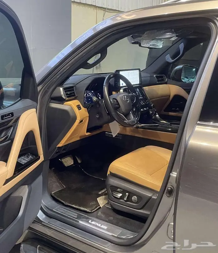 لكزس 600 LX موديل 2022 ممشي 39الف 8