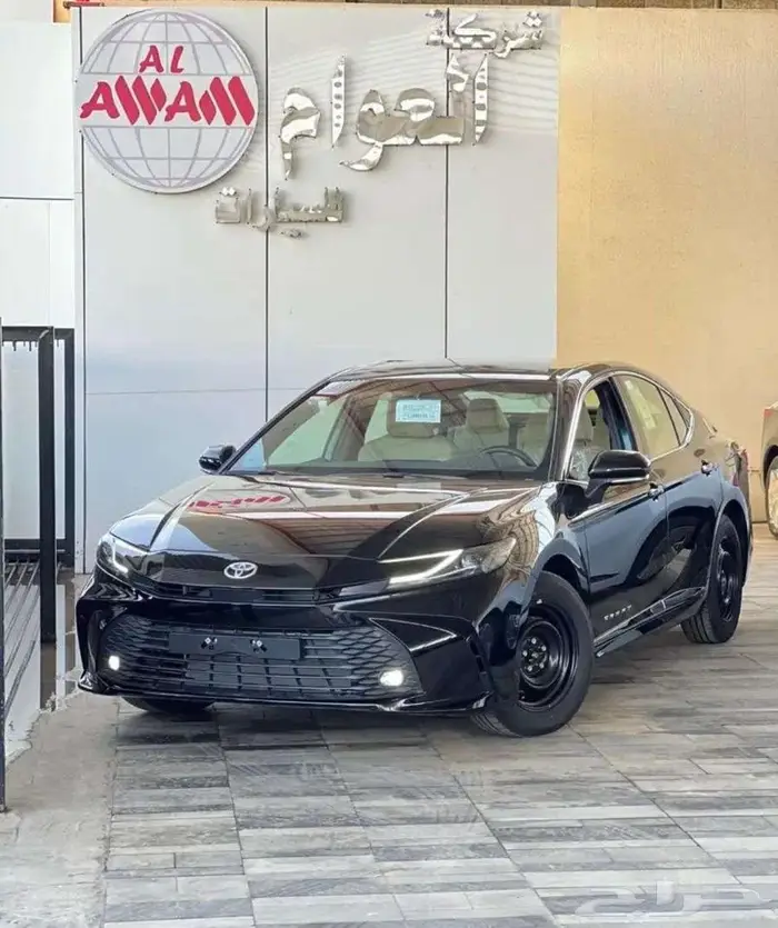 تويوتا كامري ستاندر الساير اسود 2025 0