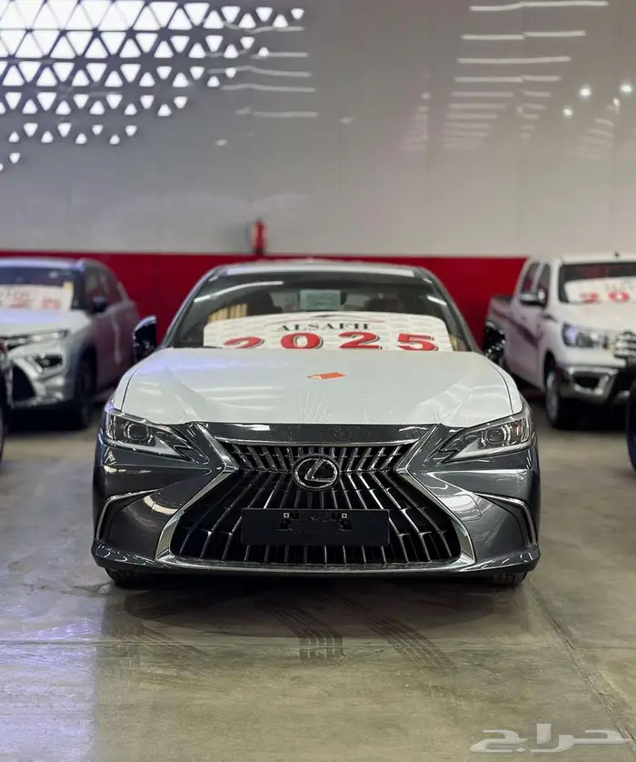لكزس ES250AA 2025 سعودي الاقل سعرآ 1