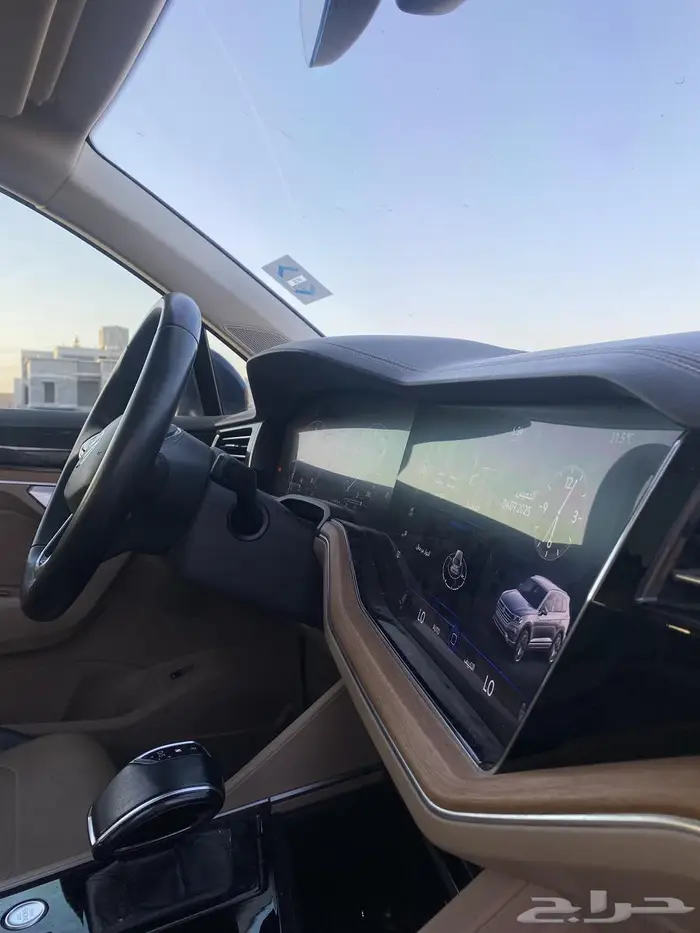 جيب فولكس واجن طوارق 2021 نص فل 17