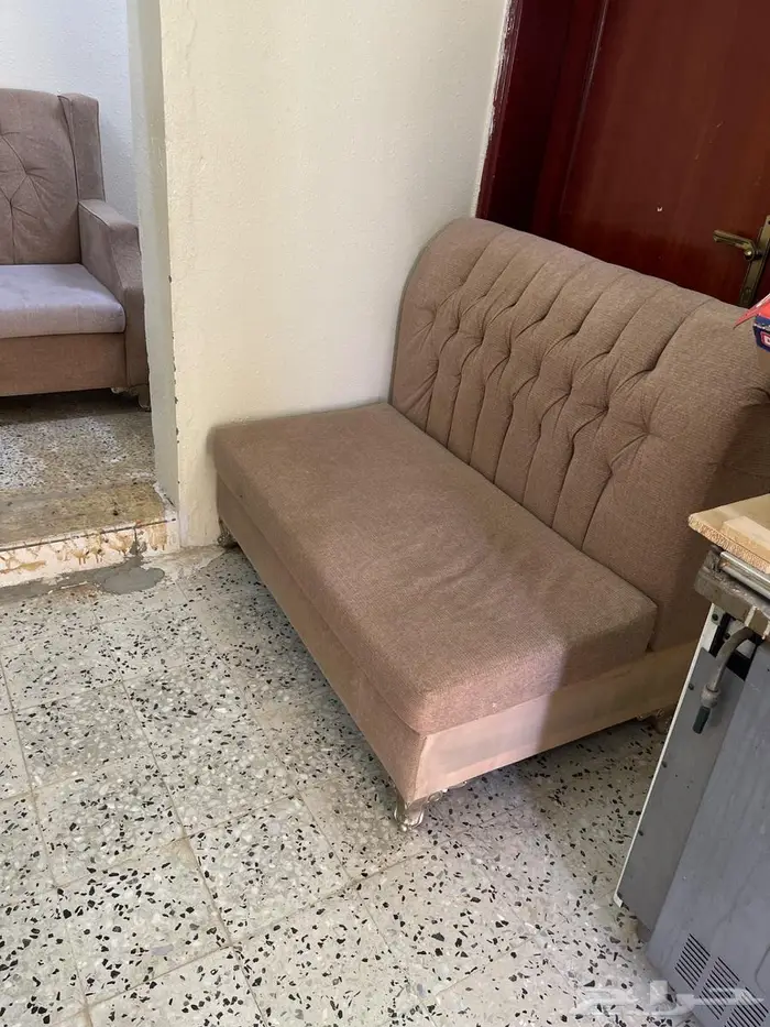 كنب مستخدم للبيع بيشة 2