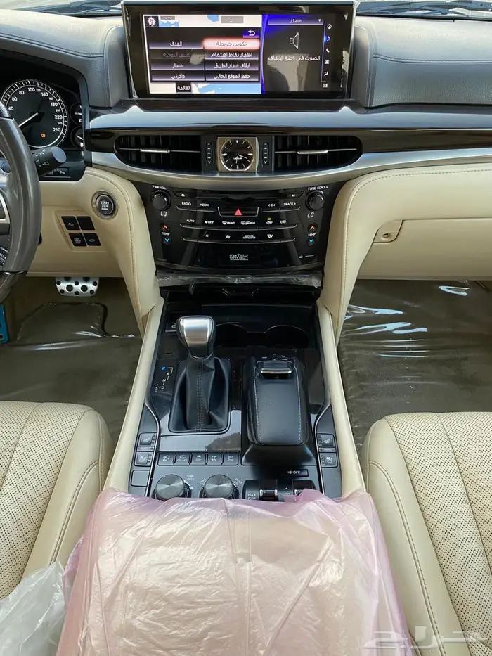 لكزس LX570 2020 فل كامل 12