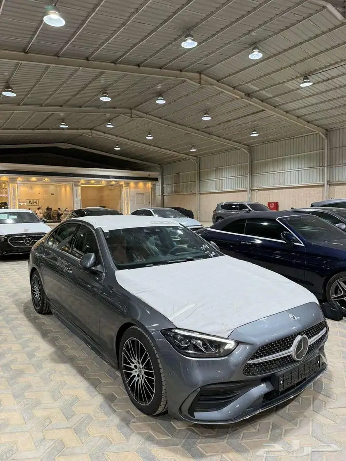 مرسيدس C200 AMG LINE 2025 اصفار 1