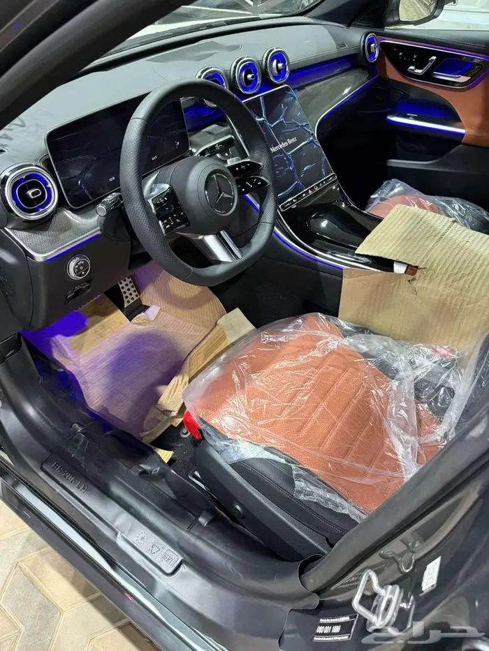 مرسيدس C200 AMG LINE 2025 اصفار 4