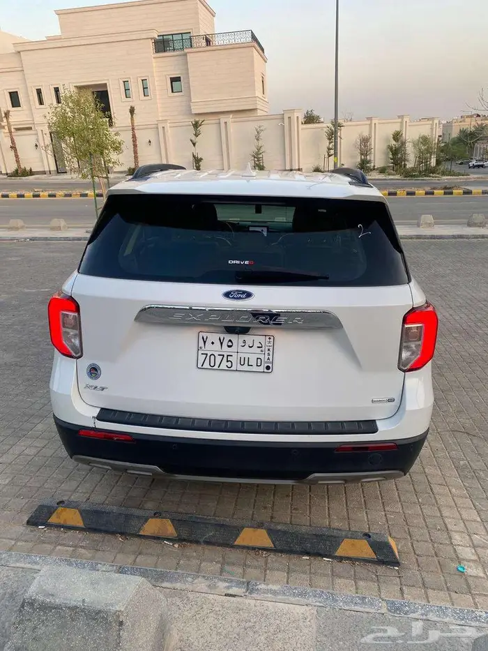فورد اكسبلورXLT 2020 توكيلات الجزيرة لوحة مميزة د ل و 7075 7
