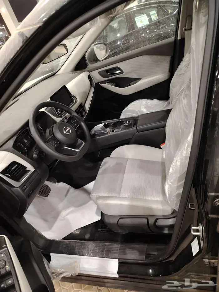 نيسان اكس تريل7 راكب دبل 2025 اسود X -TRAIL 9