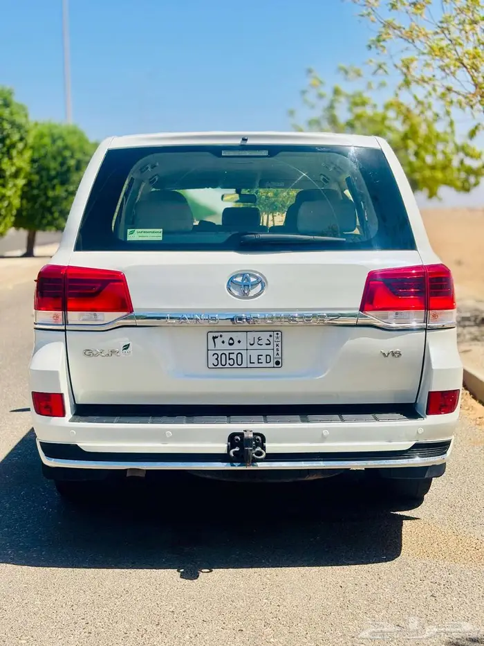 Toyota land cruiser 2019 V6 GXR 1