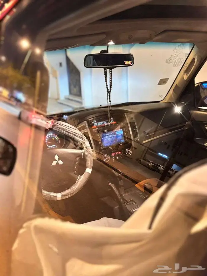 مستوبيشي باجيرو 1