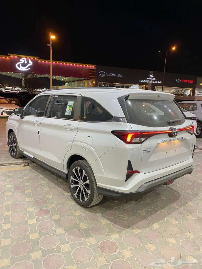 تويوتا فيلوز GLX موديل 2025 اصفار 1.5 كاش واقساط. 4