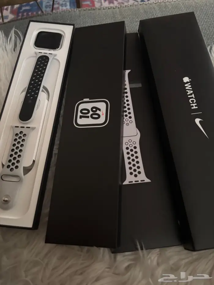 ساعة ابل SE بشريحة 2
