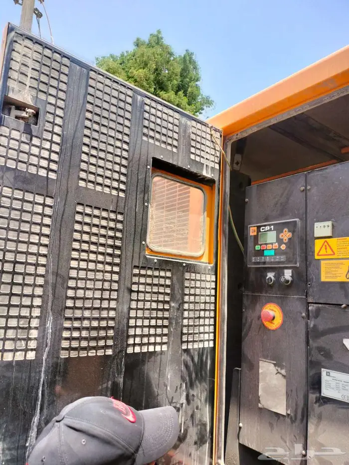 300 ك.ف.أ  240 ك.و مولد صامت من ماركة JCB 6