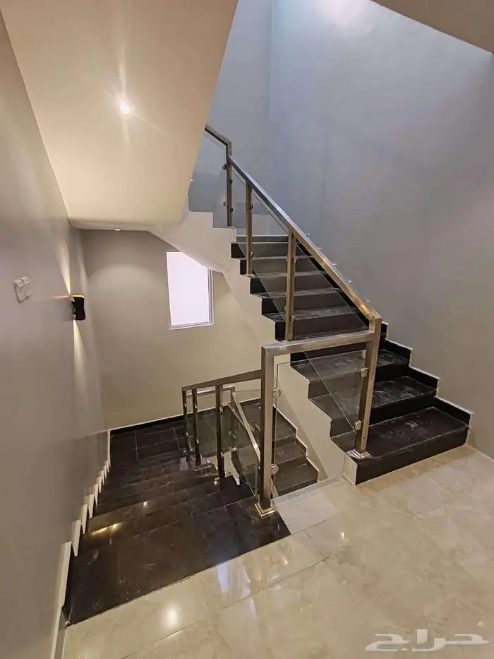 للبيع فيلا بشقتين - حي الرمال (مسك) بالرياض 9