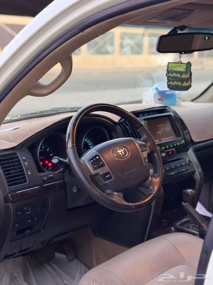 تويوتا في اكس ار 2011 VXR 12