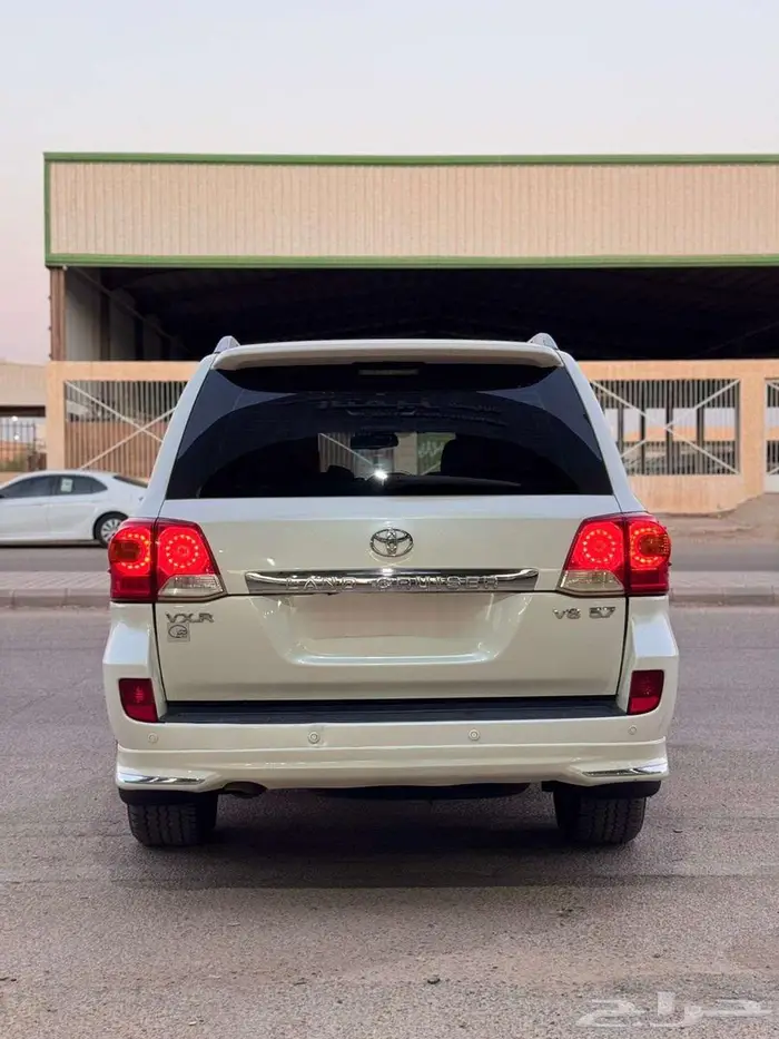 تويوتا في اكس ار 2011 VXR 7