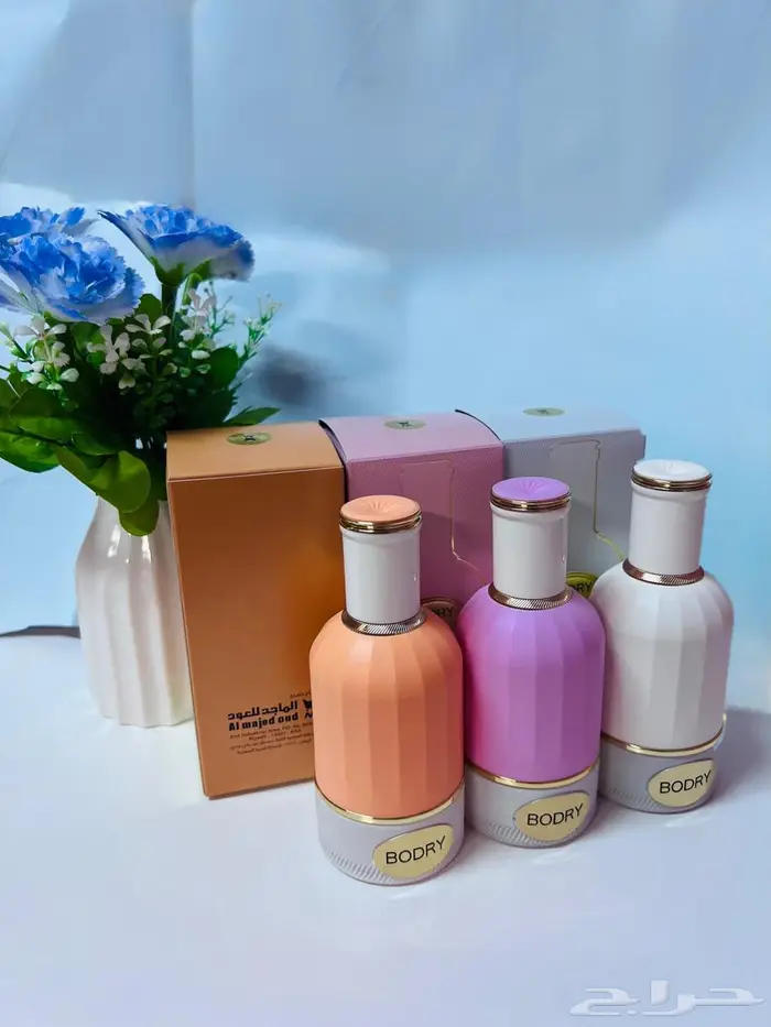ثلاثه عطور بودري من الماجد للعود 95 مل 0