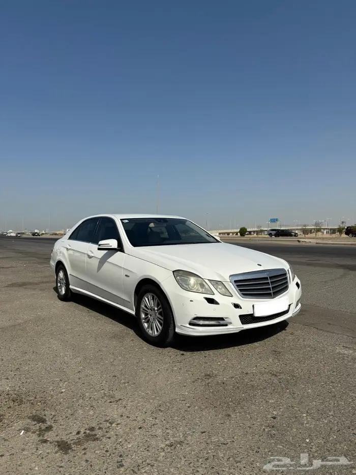 مرسيدس E200 2011 5