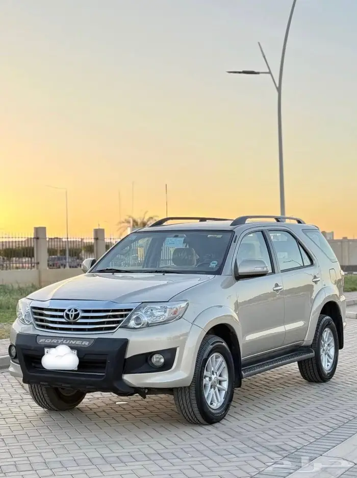 فورشنر V6 فل كامل قير عادي 2012 0