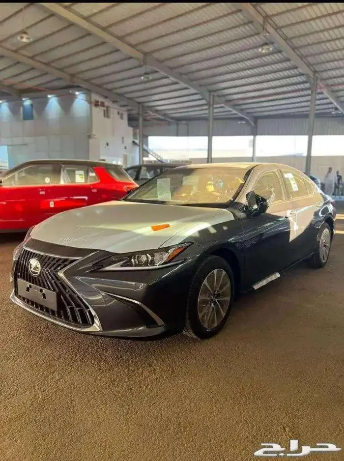 لكزس Es 250 بنزين 2025 4