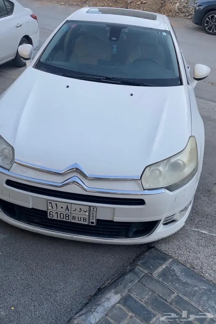 للبيع سيارة سيتروين C5 فل كامل 2