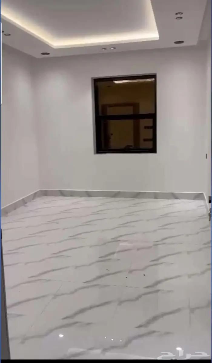 شقة جديدة للإيجار   ضاحية نمار (دور أول) 6