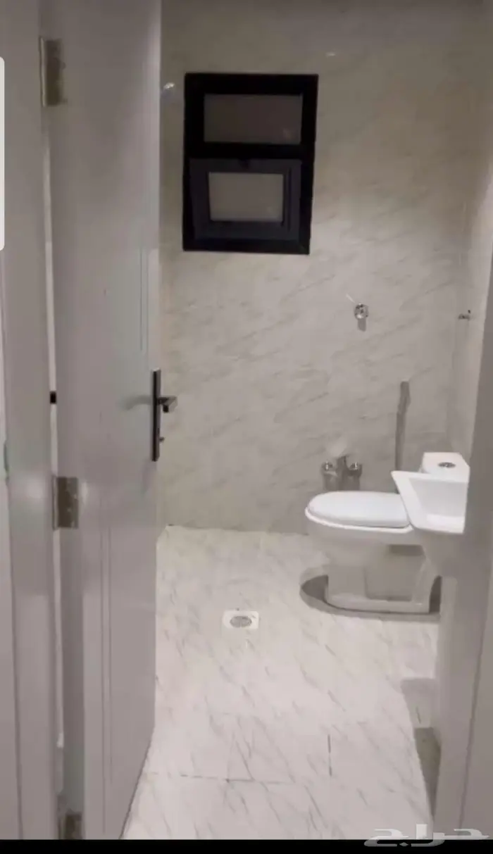 شقة جديدة للإيجار   ضاحية نمار (دور أول) 3