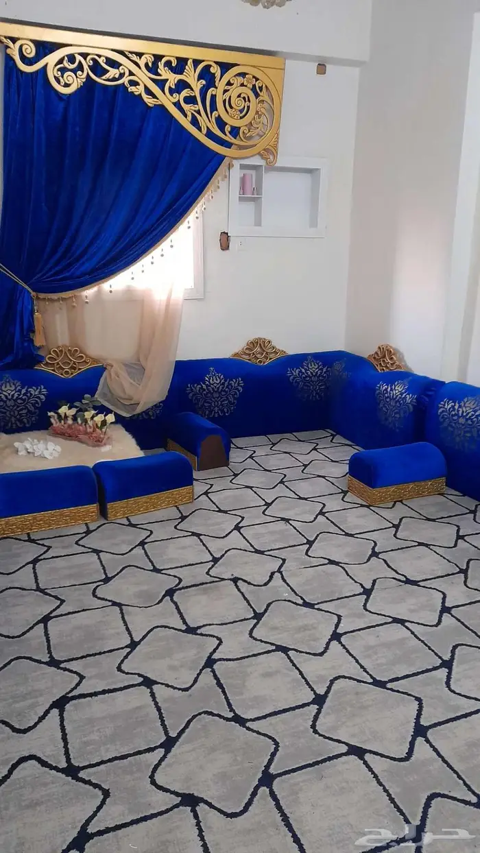 مجلس مستخدم نظيف مع الفرش 0