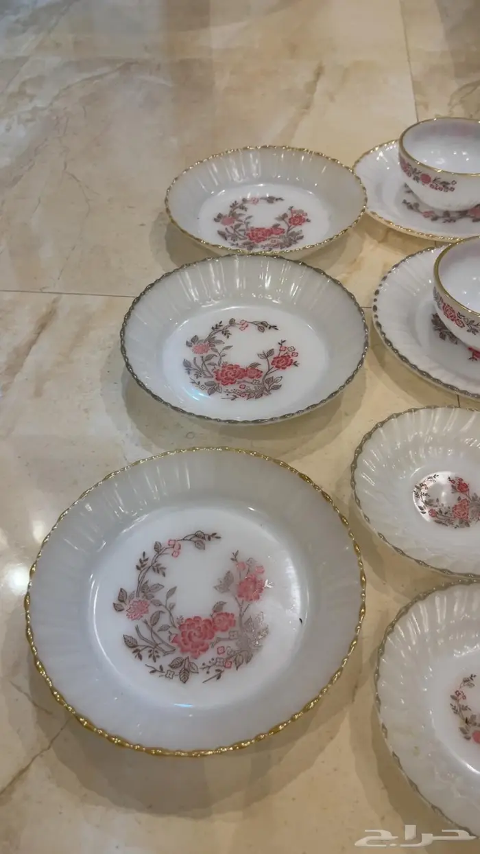 طقم اواني سفرة قديم 2