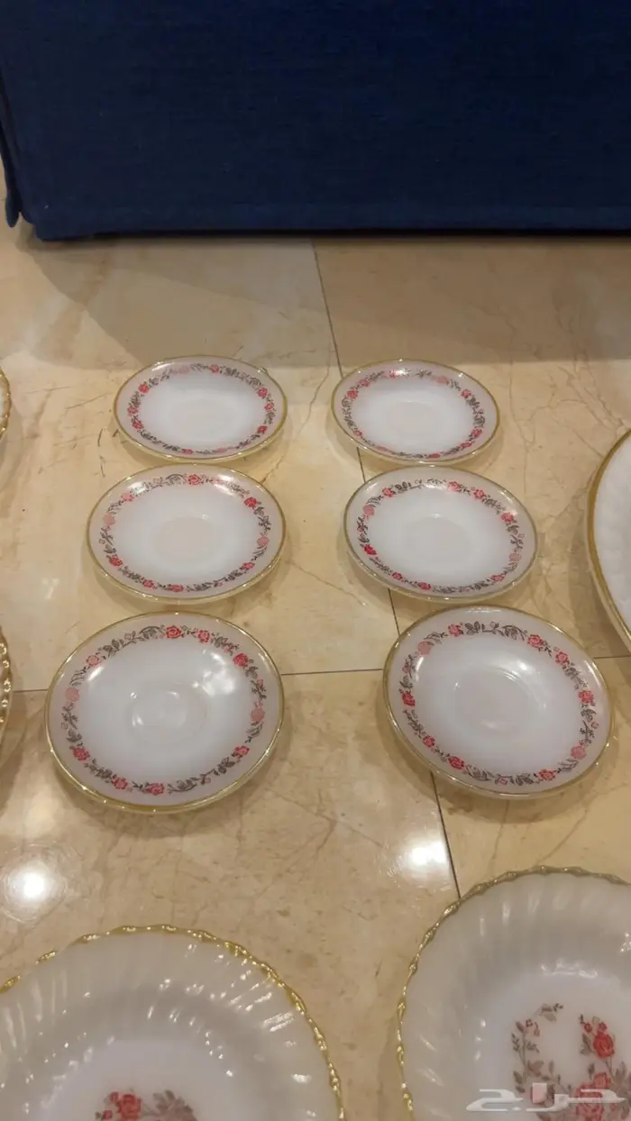 طقم اواني سفرة قديم 0
