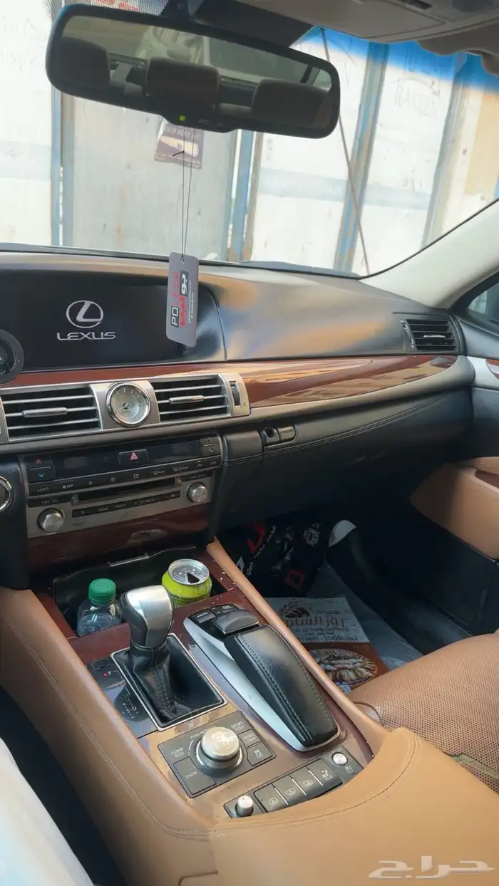 لكزس LS 460 لارج اللون فضي 1