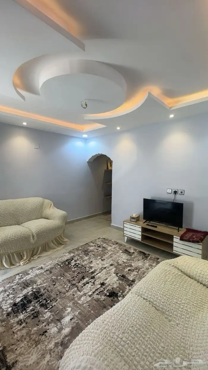 شقه مفروشه وموثثه للايجار 3
