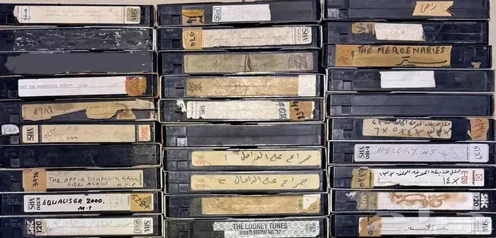 للبيع اشرطة فيديو 1