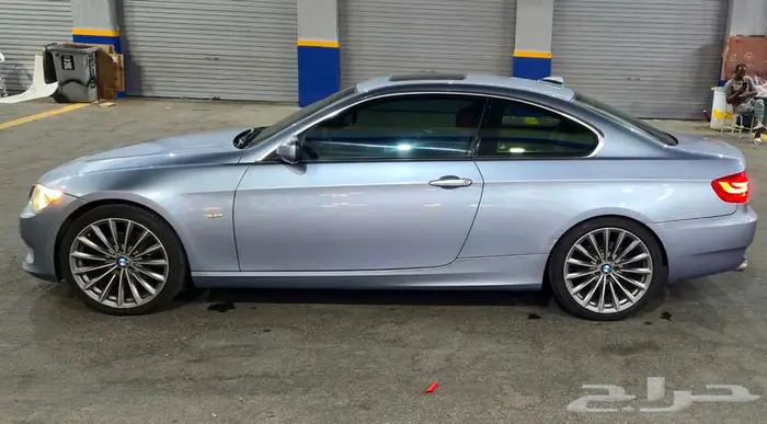 BMW 325i كوبية 2011 نظيفه جدا 4