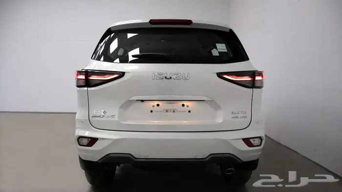 ايسوزو ام يو اكس 2024 فل كامل 3