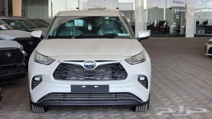 تويوتا هايلاندر LE دفع امامي هايبرد 2025 كاش وأقساط 1