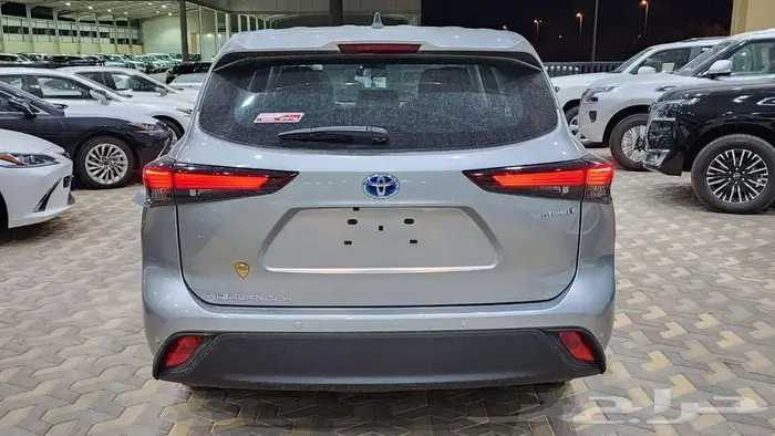 تويوتا هايلاندر LE دفع امامي هايبرد 2025 كاش وأقساط 7