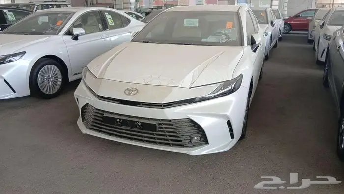 متوفر كامرى اى بنزين موديل 2025 1